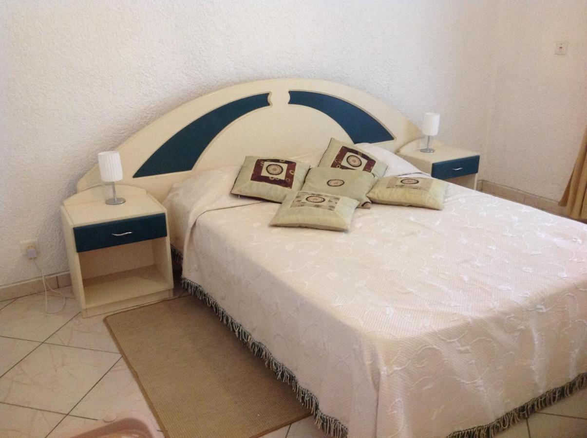 Lovely Apartment In Flic En Flac, Close To The Beach And All Amenities. Екстериор снимка
