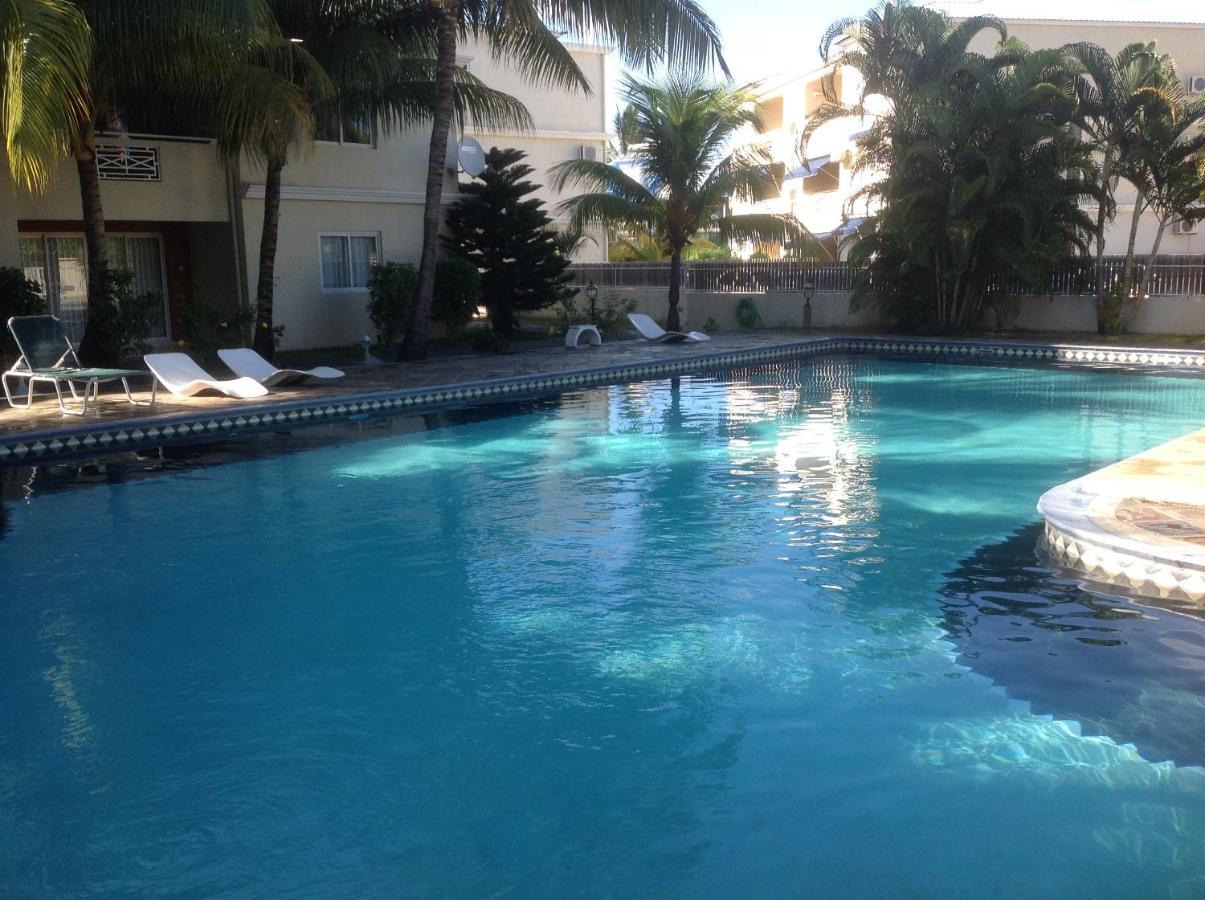 Lovely Apartment In Flic En Flac, Close To The Beach And All Amenities. Екстериор снимка
