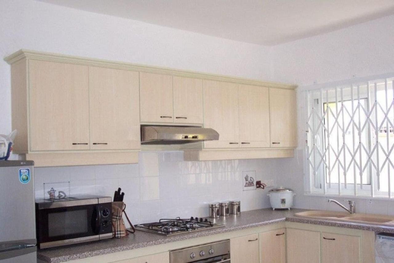 Lovely Apartment In Flic En Flac, Close To The Beach And All Amenities. Екстериор снимка
