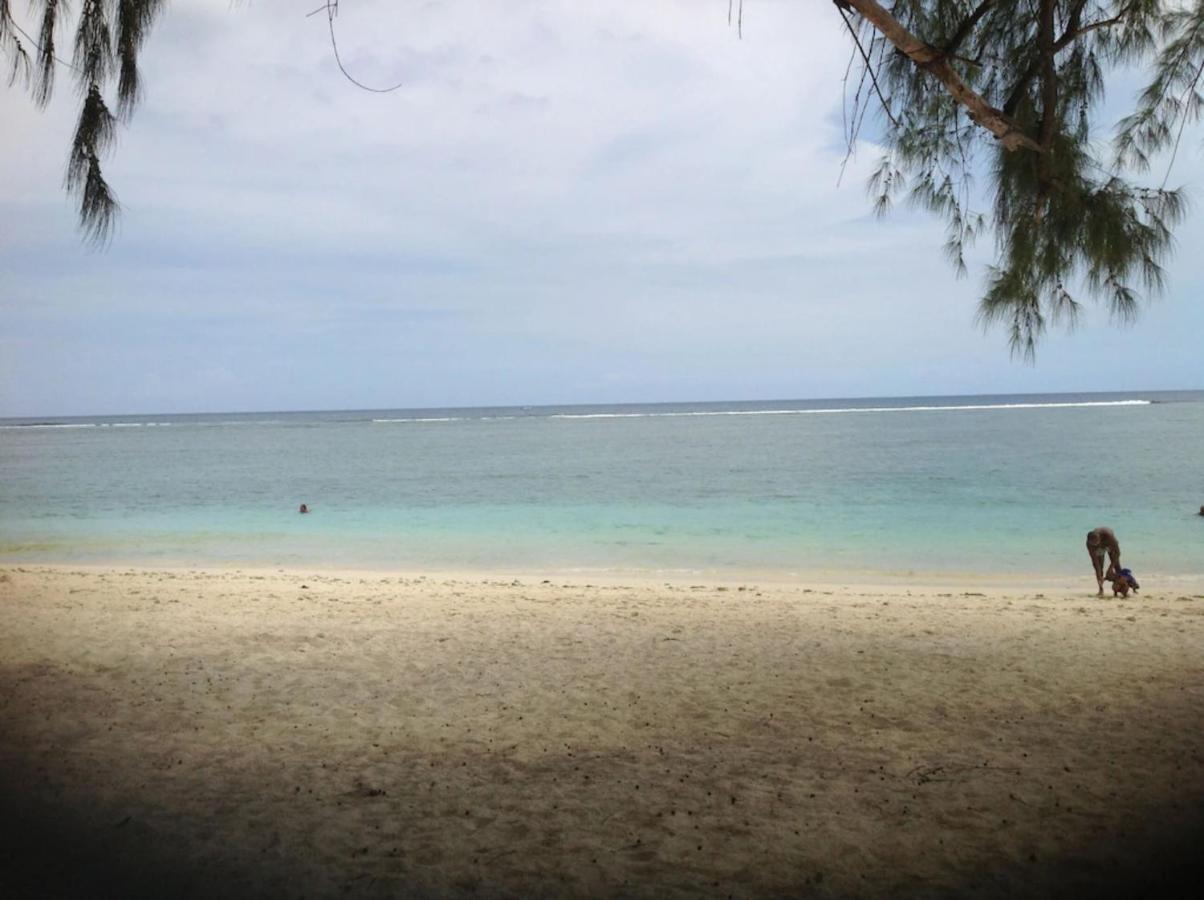 Lovely Apartment In Flic En Flac, Close To The Beach And All Amenities. Екстериор снимка